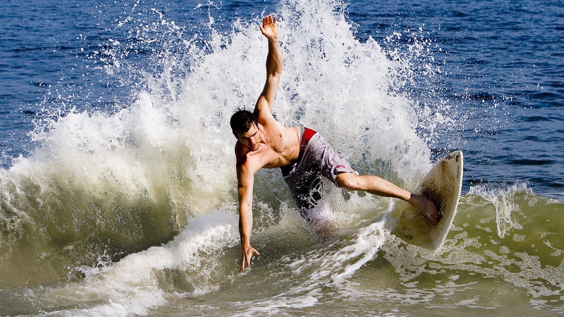 中国男篮发挥团队精神 力争胜利,中国男篮众人谈