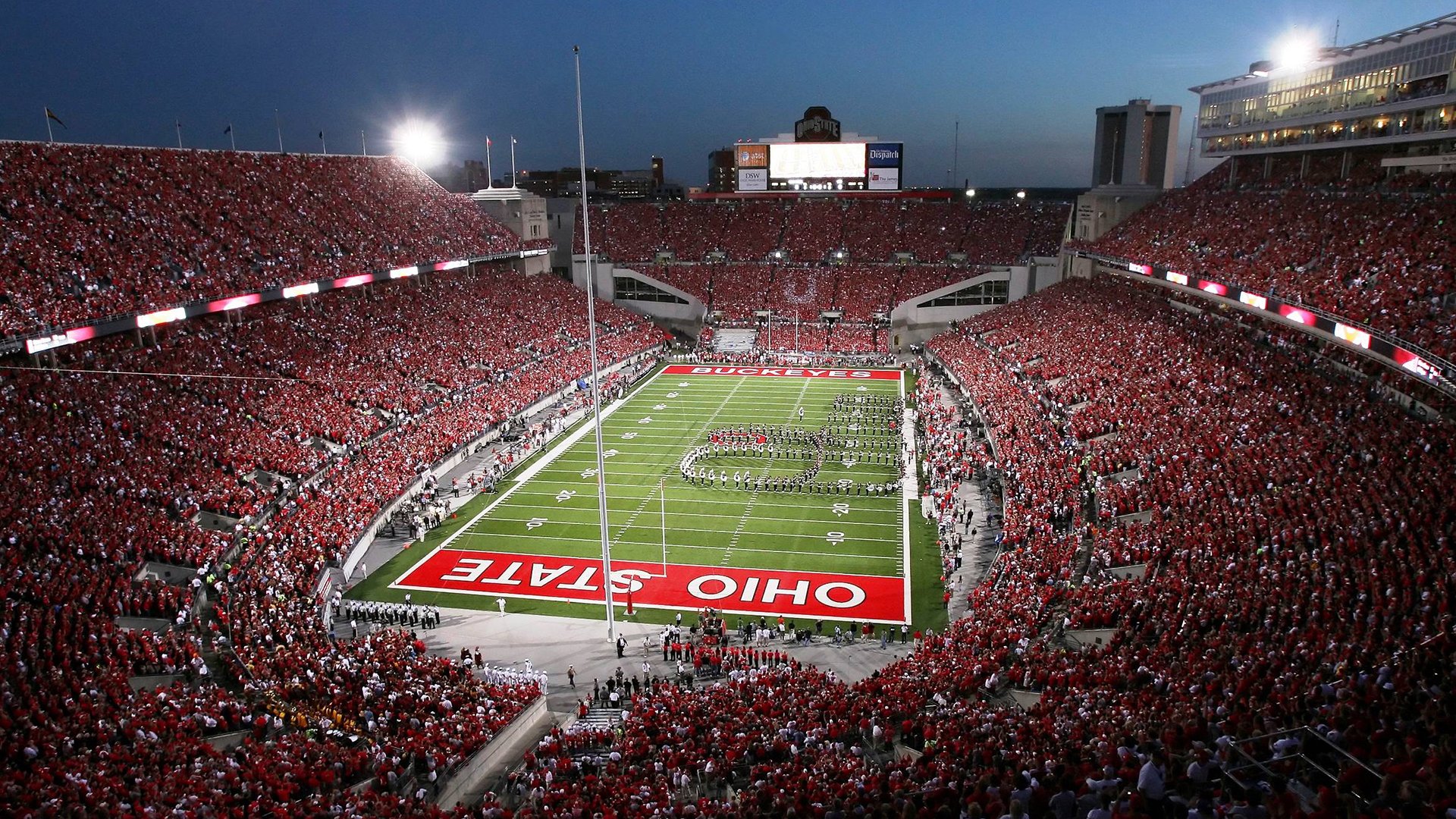 巴雷特：灵活的突破和精准的长传能力，让他成为全黑队进攻的心脏